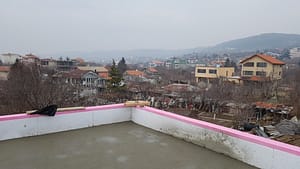 Замазка на покрива на къща 4