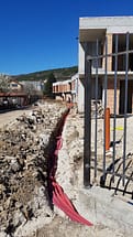 Полагане на електрическо захранване на жилищен комплекс Четири къщи, Бриз Варна