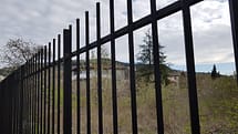 Ажурна, метална ограда на жилищен комплек Четири Къщи, Бриз Варна